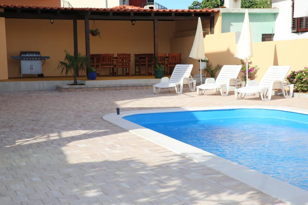 Apartmani Sprljan Vodice Exterior foto